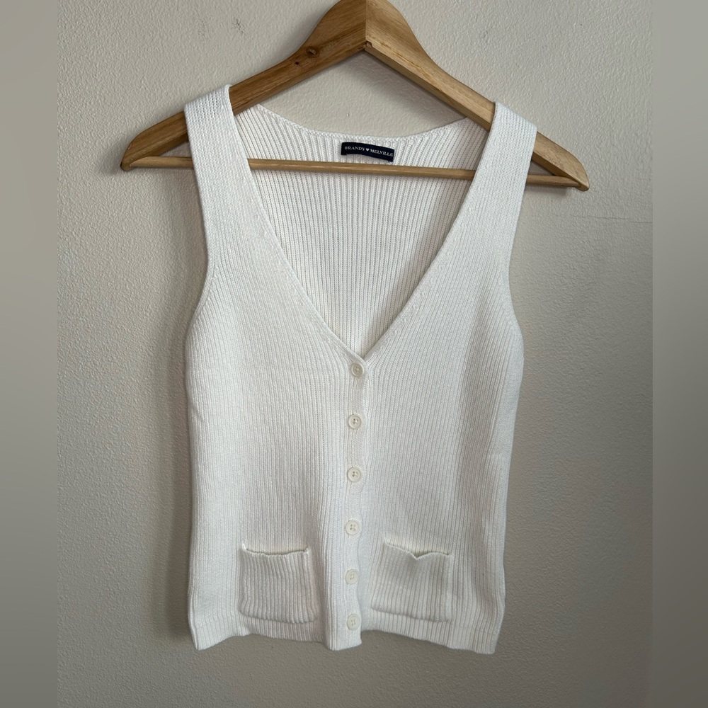 Brandy Melville White V Neck Button Front Sleeveless Ribbed Knit Sweater Vest